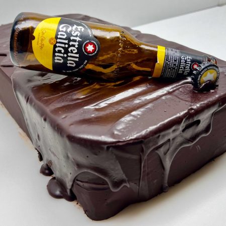 * TURRON TRUFADO NEGRO CON CERVEZA SIN GLUTEN GALLEGA ,HECHO A MANO.