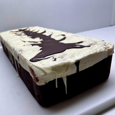 TURRON DOS CHOCOLATES NEGRO Y BLANCO CAFÉ CON LECHE gallega . HECHO A MANO.