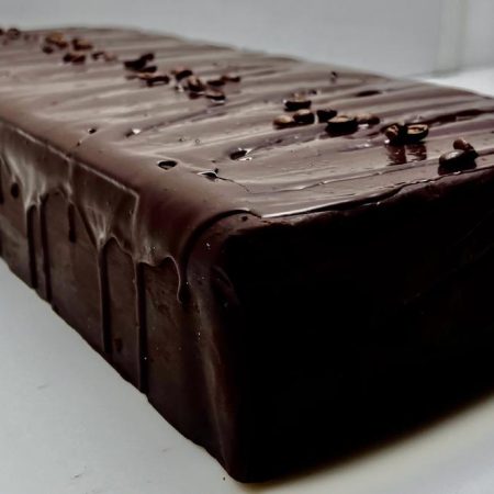 TURRON DE CHOCOLATE NEGRO DE CAFÉ. HECHO A MANO.