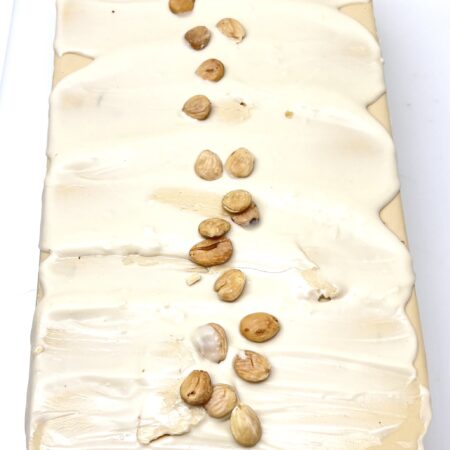 TURRON CHOCOLATE BLANCO ALMENDRA MARCONA DEL PAIS