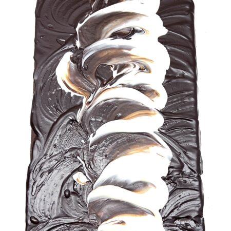 TURRON DOS CHOCOLATES CON NUTELLA HECHO A MANO.