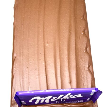 TURRON DOS CHOCOLATES NEGRO Y BLANCO CON GALLETA LOTUNINA DE CANELA Y CARAMELO. HECHO A MANO