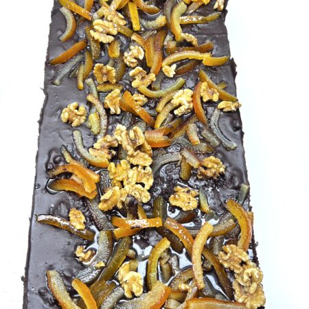 TURRON CHOCOLATE NEGRO 85%,70% CACAO Y FERRERITO. HECHO A MANO.